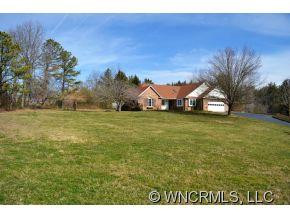 1 Weston Way - Photo 2