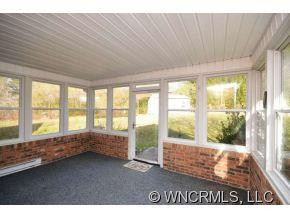 1 Weston Way - Photo 14