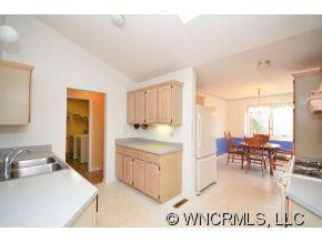 1 Weston Way - Photo 6