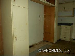 105 Douglas Place - Photo 15