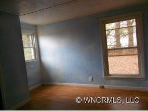 105 Douglas Place - Photo 9