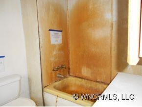 105 Douglas Place - Photo 10