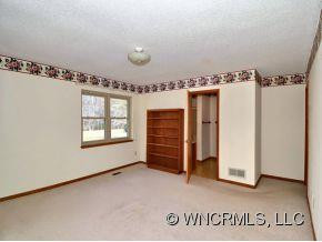 17 PINE HILL ROAD - Photo 7