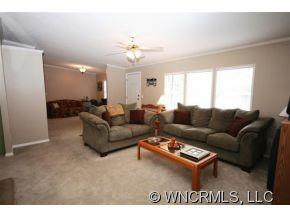 16 Country Meadows Drive - Photo 4