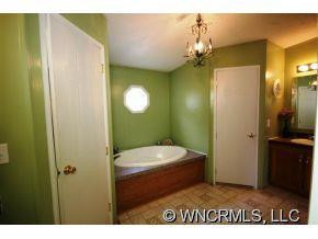 16 Country Meadows Drive - Photo 8