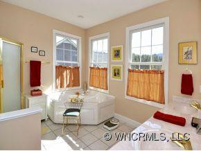 24 FAIRWAY VIEW DRIVE - Photo 7