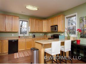 27 HOUSTON STREET - Photo 3