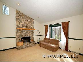 35 OAK LEAF DRIVE - Photo 4