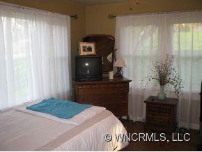 780 Jupiter Road - Photo 8