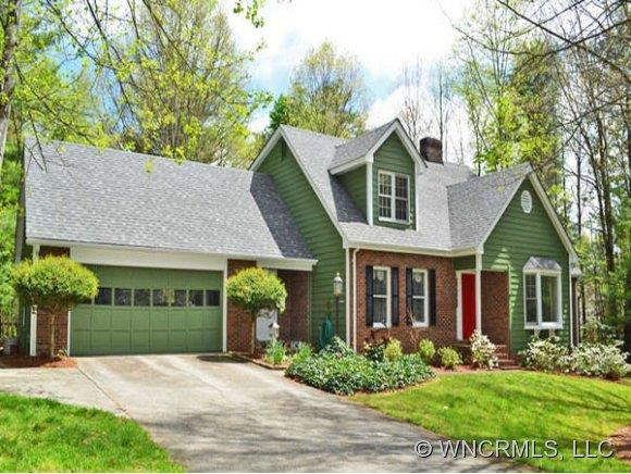 7 HICKORY CREEK COURT