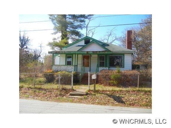 821 N. Oak Street