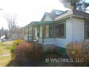 821 N. Oak Street - Photo 4