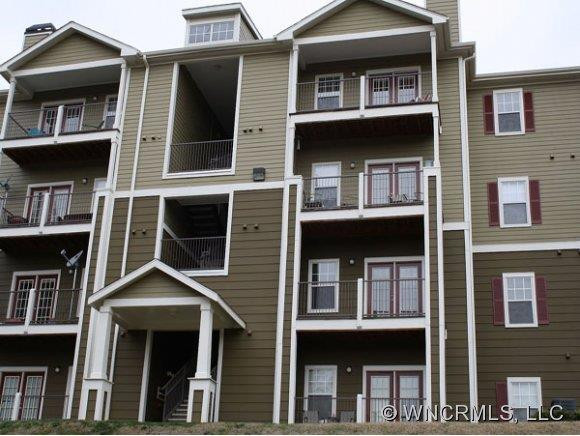 100 VISTA LAKE DRIVE, UNIT#106