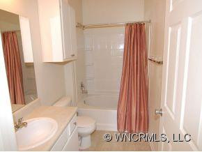 100 VISTA LAKE DRIVE, UNIT#106 - Photo 13