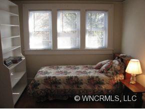 17 Lincoln Avenue - Photo 6