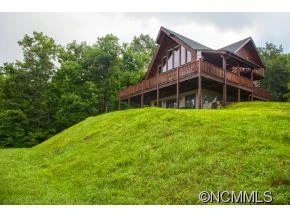1213 Ivy Lane