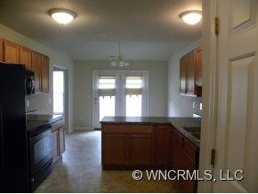 160 BIRKSHIRE WAY - Photo 4