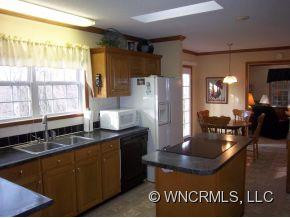275 Fairview Avenue - Photo 6