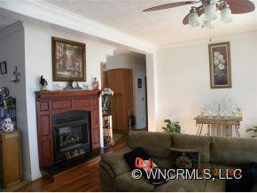251 View Street - Photo 2