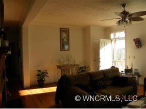 251 View Street - Photo 4