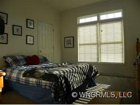 251 View Street - Photo 8