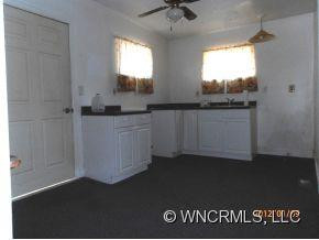 123 Lyman Lane - Photo 3