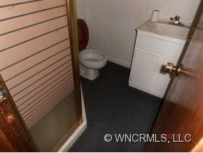 123 Lyman Lane - Photo 4