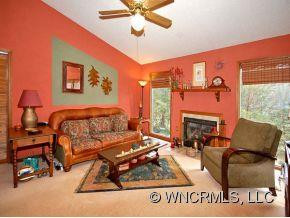 8 BRAMBLEWOOD - Photo 2