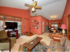 8 BRAMBLEWOOD - Photo 4