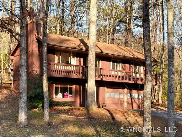 4 MUIRFIELD COURT