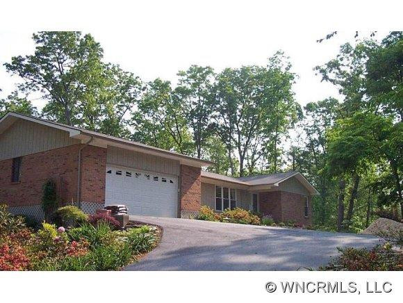 229 Foxwood Drive