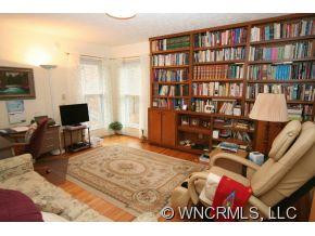 229 Foxwood Drive - Photo 9