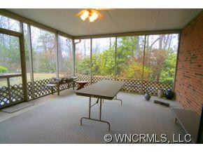 229 Foxwood Drive - Photo 10