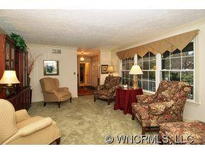 1231 ASHBY LANE - Photo 2