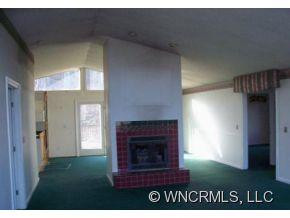 131 Carriage Drive - Photo 3