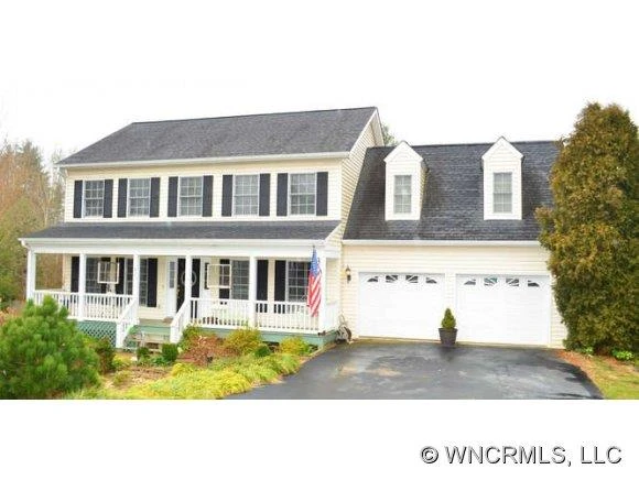 32 White Pine Circle