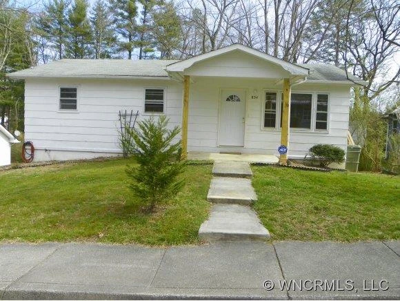 834 N. Oak St.