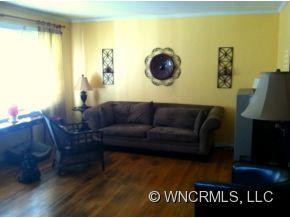 18 Looking Glass Lane - Photo 3
