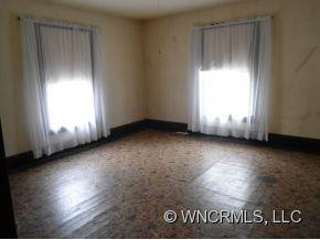 305 S. Whitted st. - Photo 5