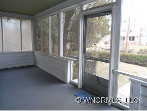 305 S. Whitted st. - Photo 6