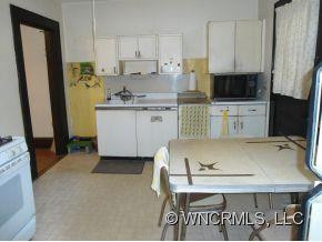 305 S. Whitted st. - Photo 8