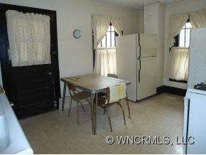 305 S. Whitted st. - Photo 9