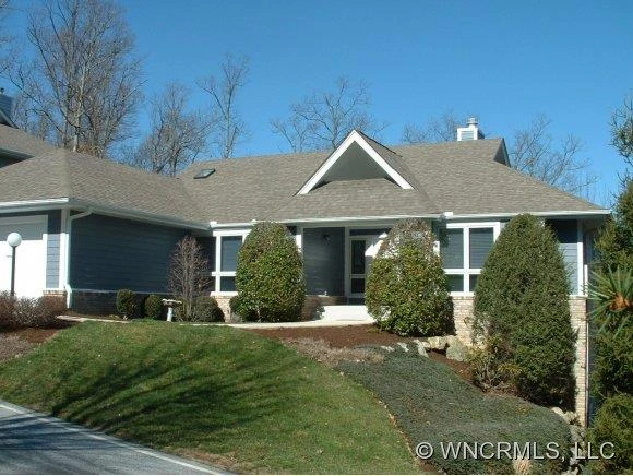 113 BROADMOOR DRIVE