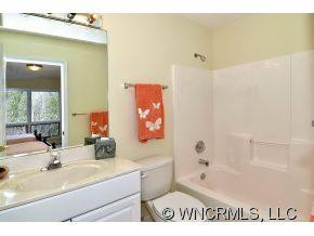 113 BROADMOOR DRIVE - Photo 12