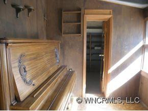 417 Terry's Gap Road - Photo 11