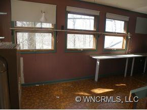 417 Terry's Gap Road - Photo 9