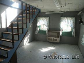 417 Terry's Gap Road - Photo 10