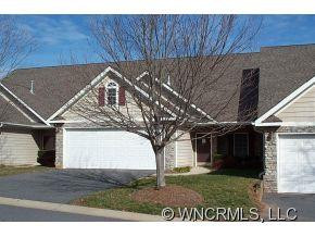 874 West Pointe Drive - Photo 2