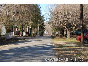 215 East College - Photo 3
