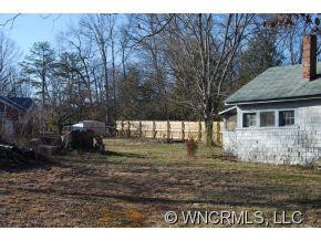 215 East College - Photo 6